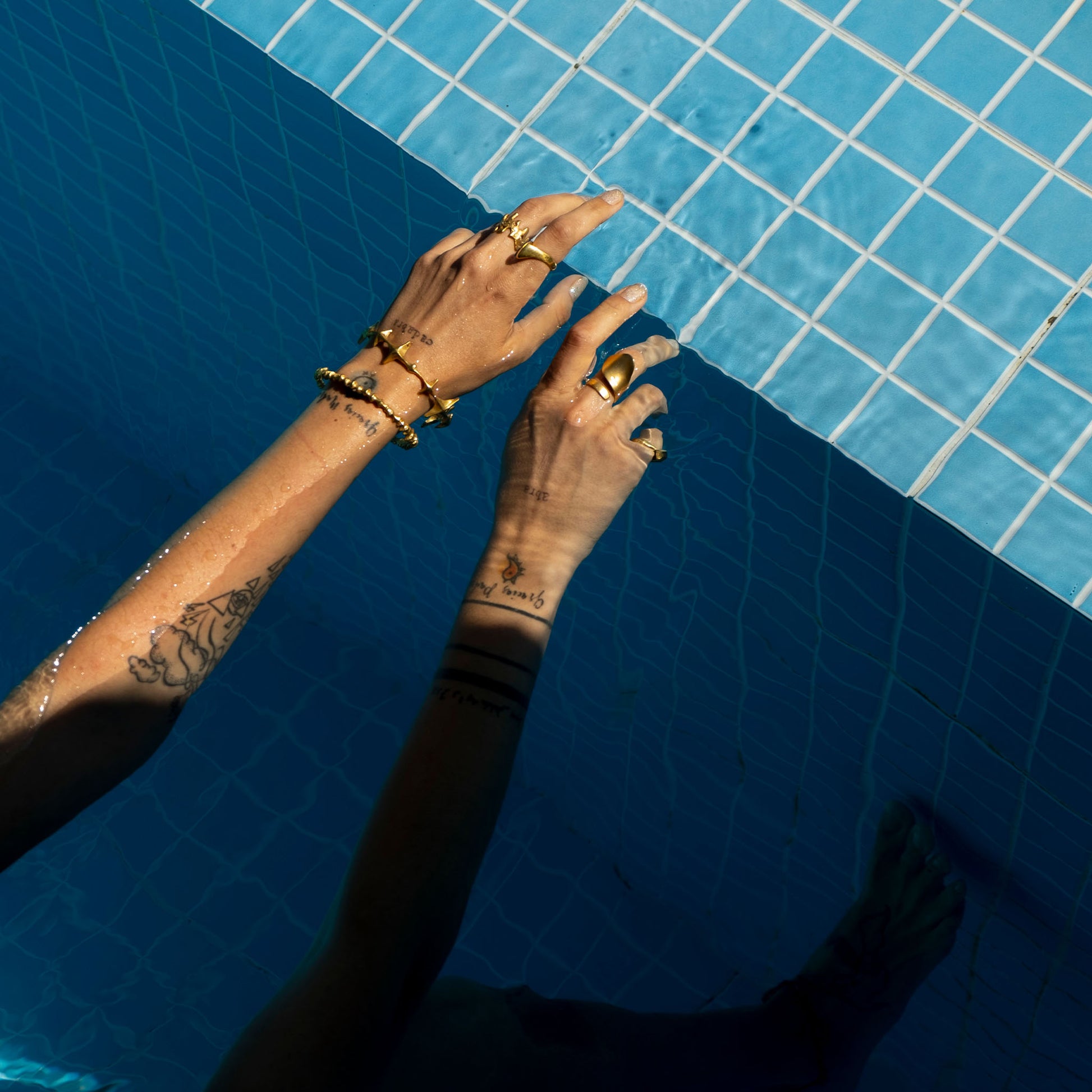 fosil bangle bracelet 602Lab