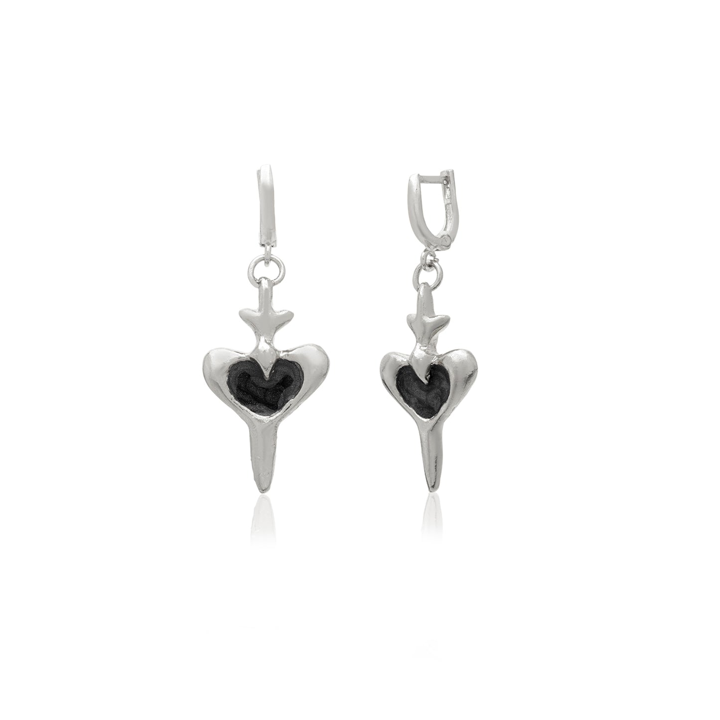 heart dagger earring 602Lab